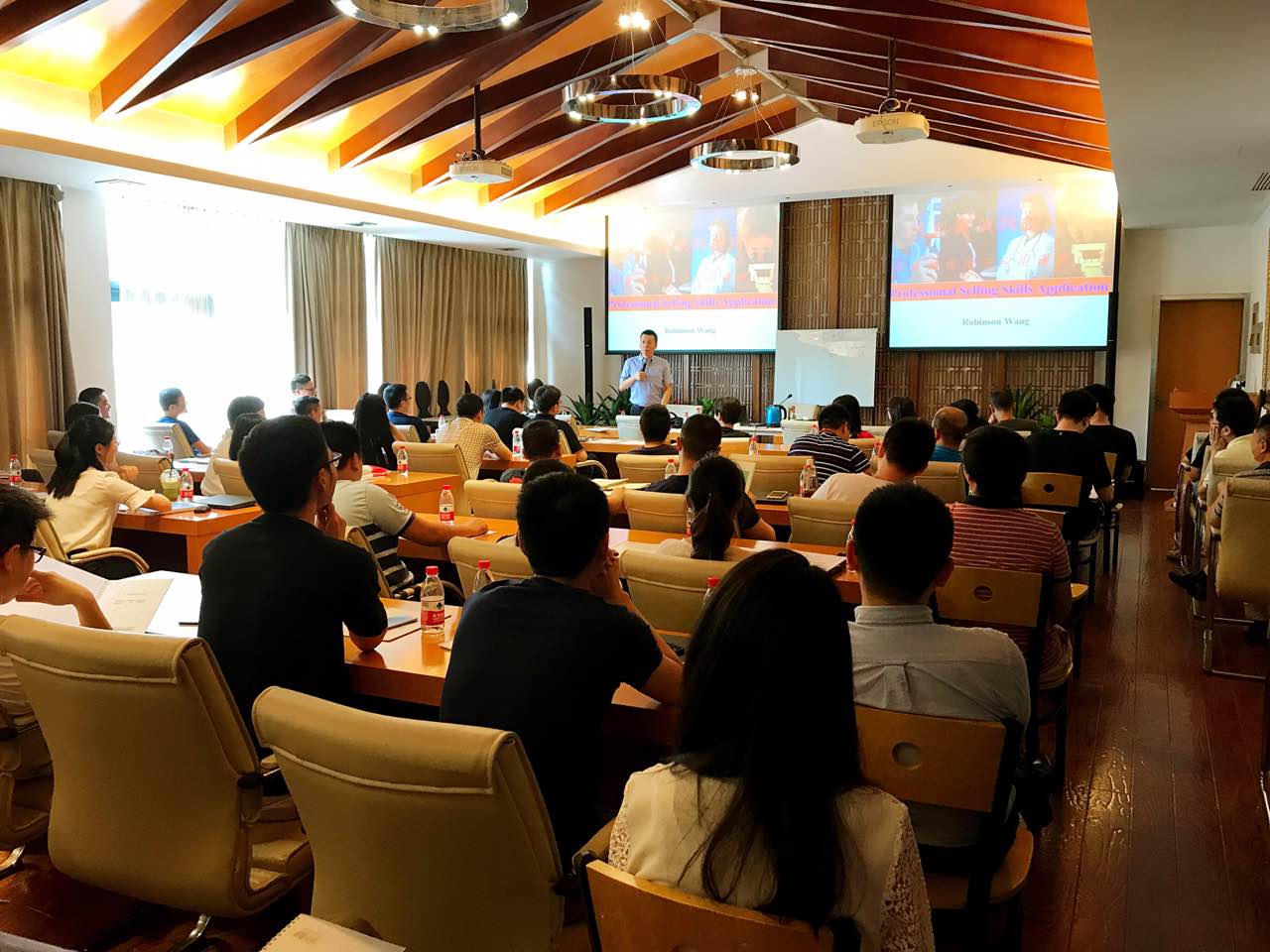 天堂硅谷舉辦“雙贏談判技巧”專題培訓